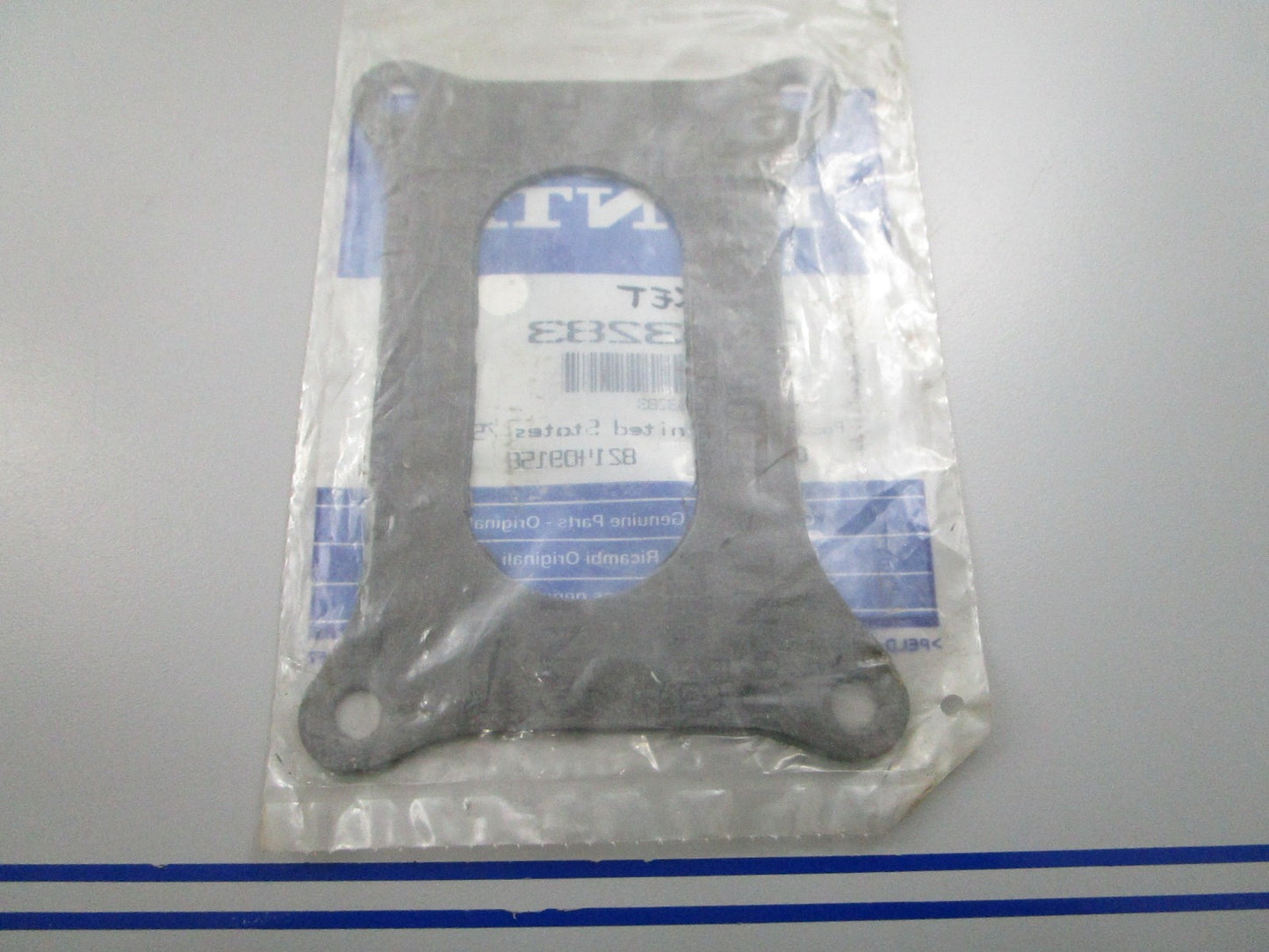 NEW OEM Volvo Penta 3853283 Gasket 0810