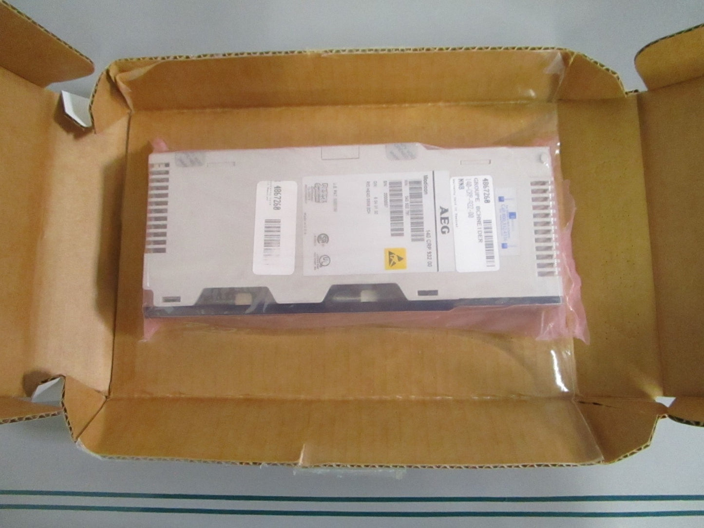 Schneider Modicon 140CRP93200 Quantum RIO Head-End Adaptor 2CH NEW OEM 0820