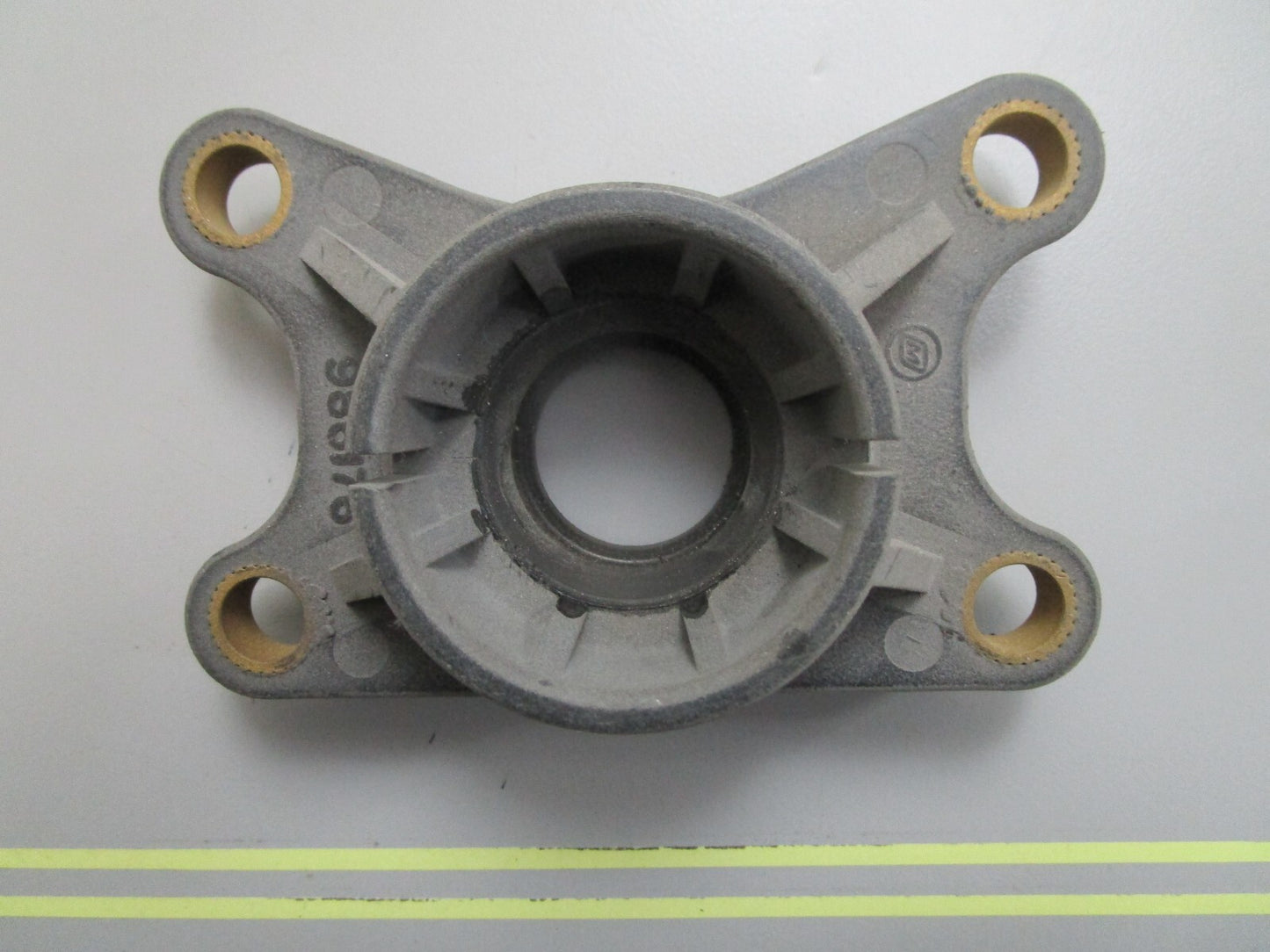 *NEW OEM* 0820 OMC Johnson Evinrude Guide & Seal 986176 0986176