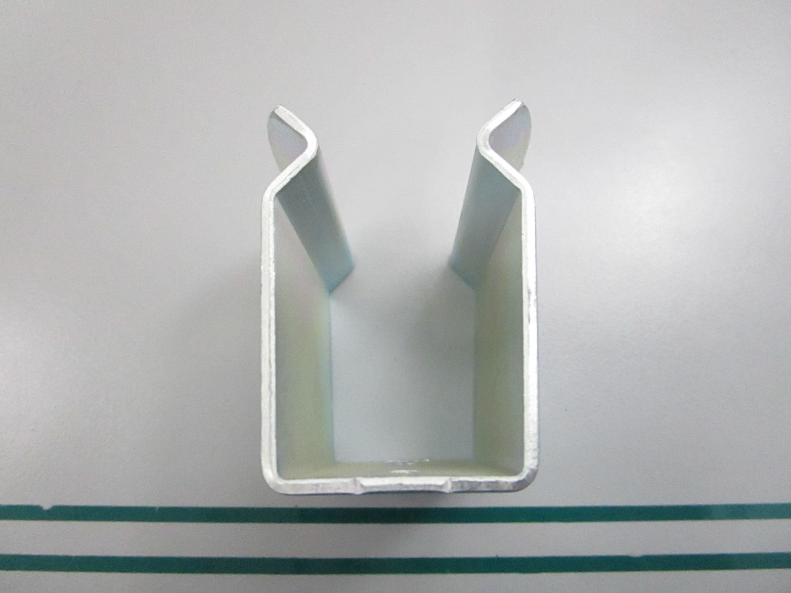 NEW OEM 5222769 Polaris Retainer Clip 0810