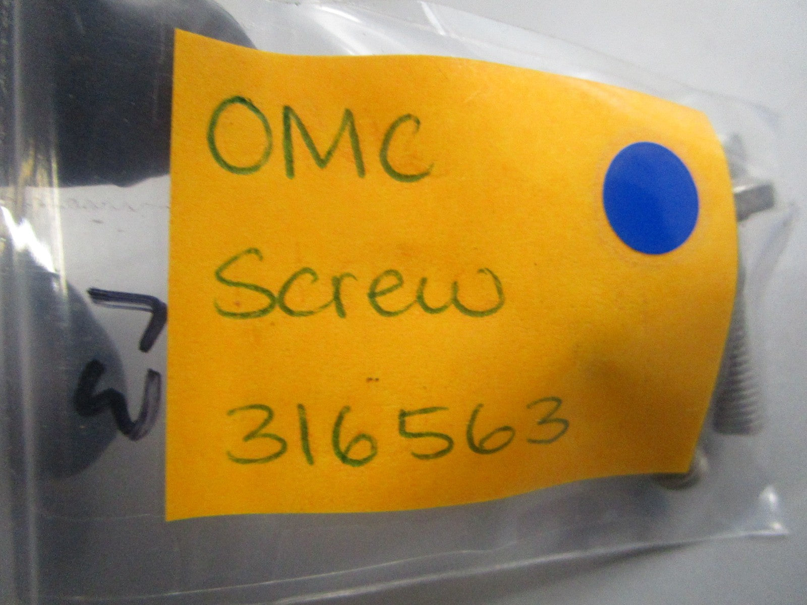 NEW OEM (LOT OF 3) 316563 0316563 OMC Johnson Evinrude Screw 0810