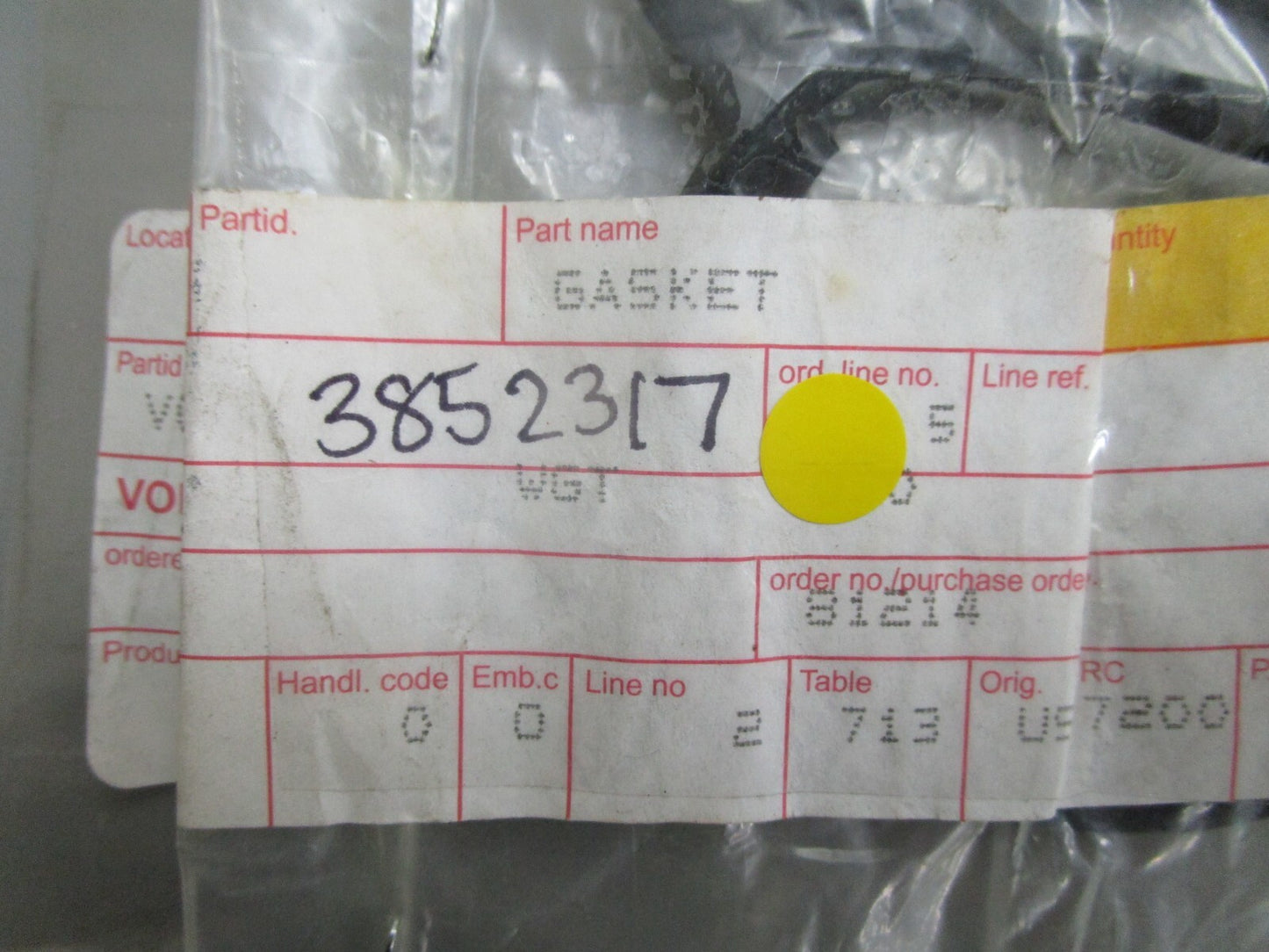 *NEW OEM* 0810 Volvo Penta Gasket 3852317