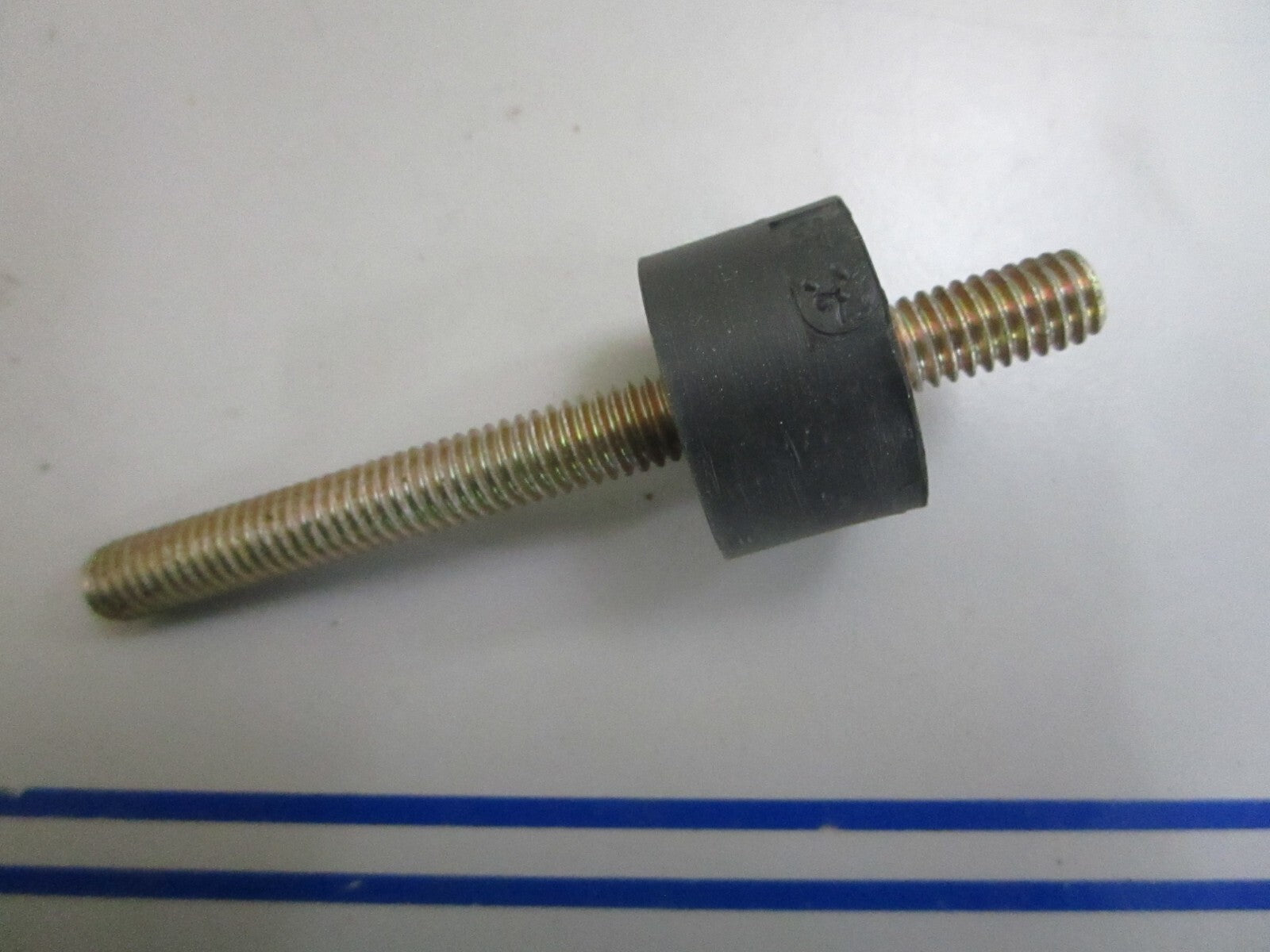 *NEW OEM* 0810 Mercury Quicksilver Shock Mount F523962