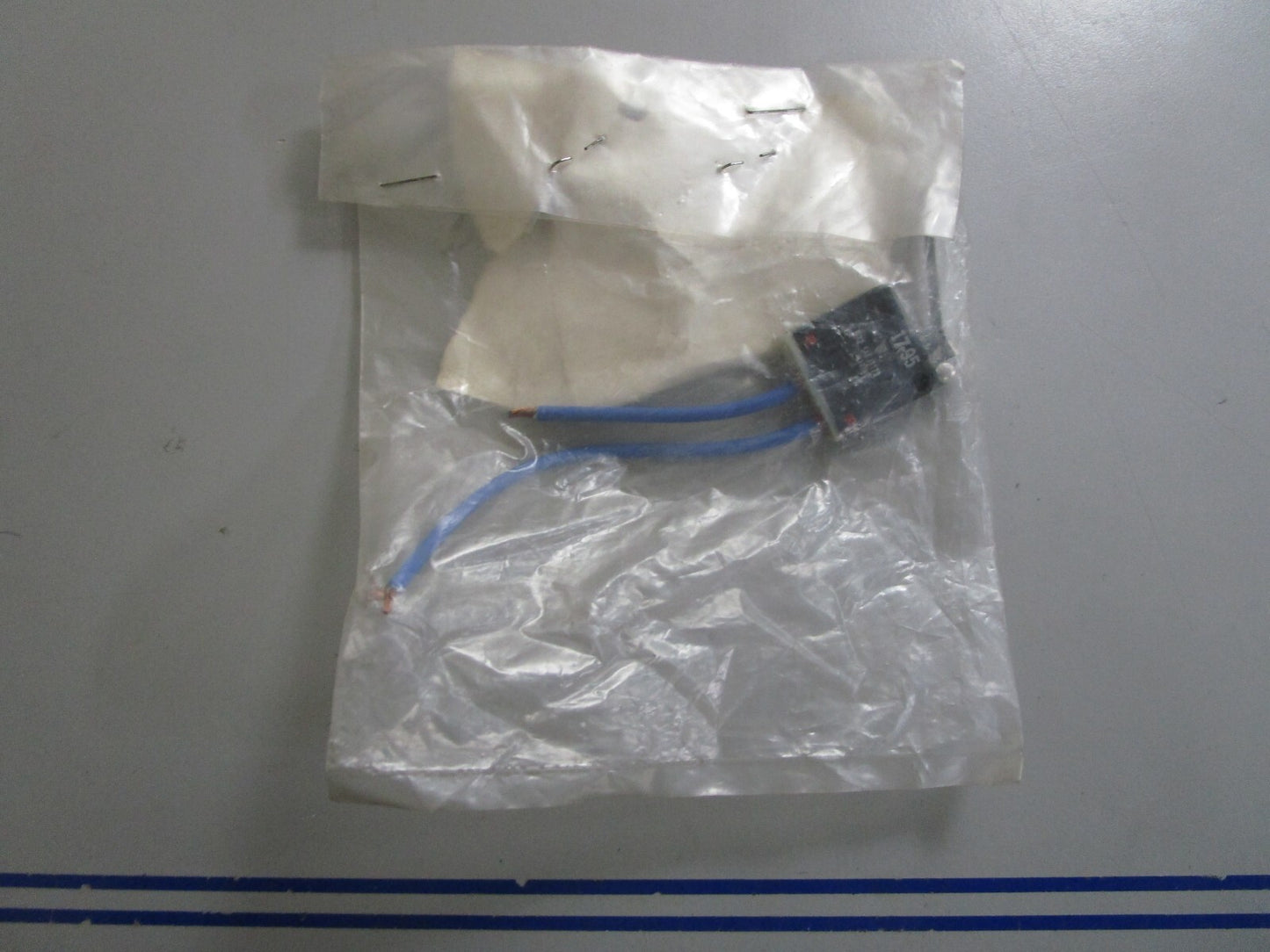 *NEW OEM* 0810 OMC Johnson Evinrude Switch Assembly 986899 0986899