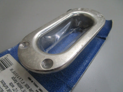 *NEW* 0820 Attwood Oval Hawse Pipe 66223-3