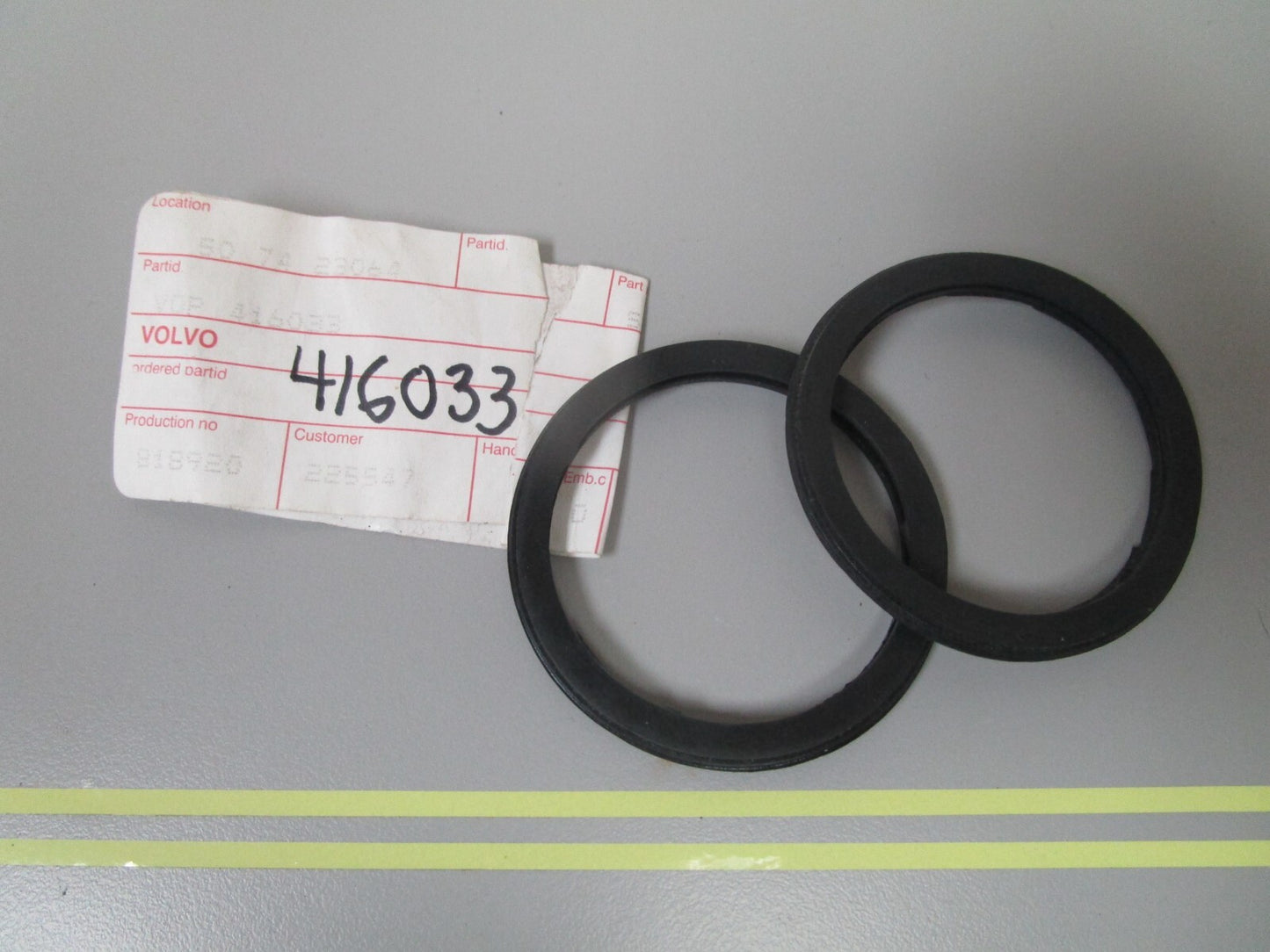 *NEW OEM* (LOT OF 2) 0810 Volvo Penta Sealing Ring 416033