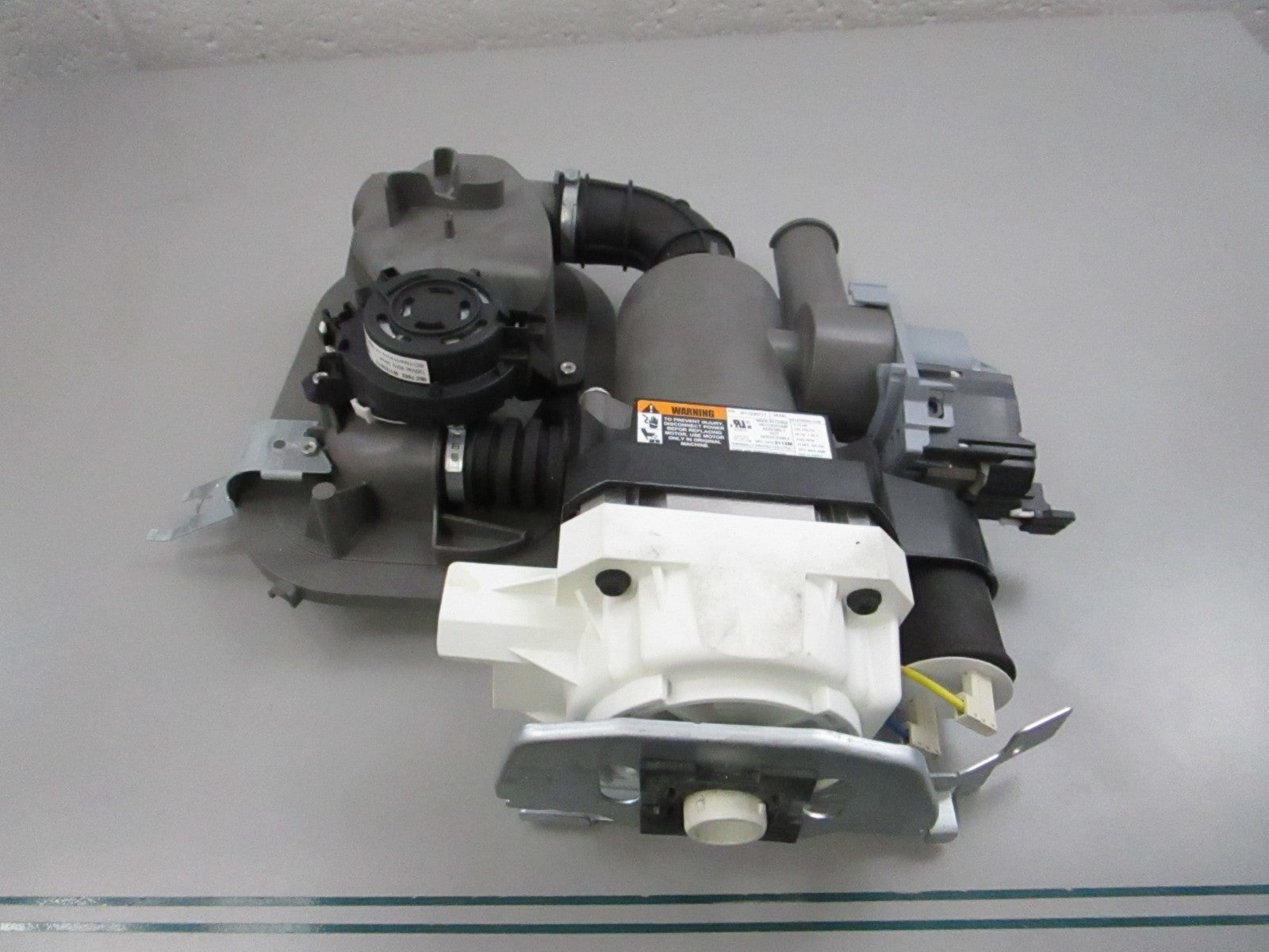NEW OEM W11416362 Whirlpool Pump & Motor Assembly 0810