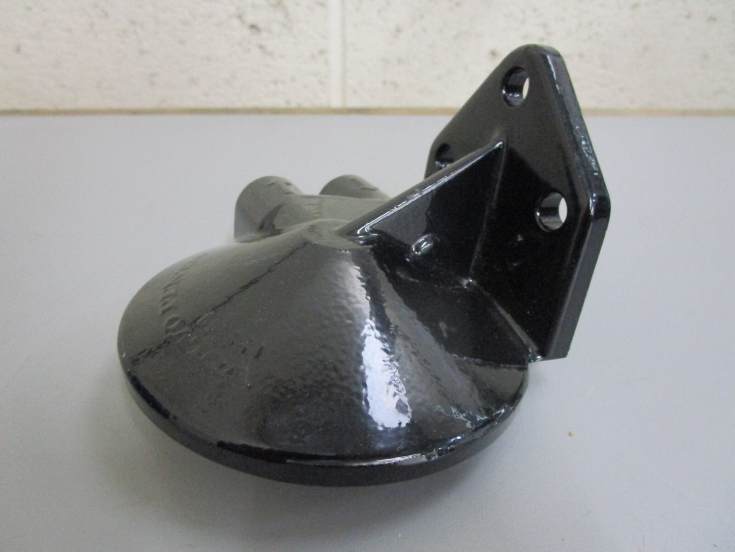 *NEW OEM* 0820 Volvo Penta Head Cover 855569