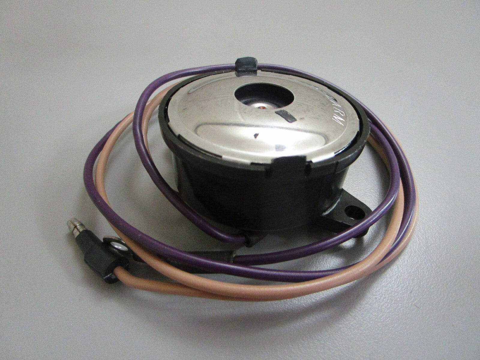 *NEW OEM* 0820 Mercury Quicksilver Horn Assy 68878A6