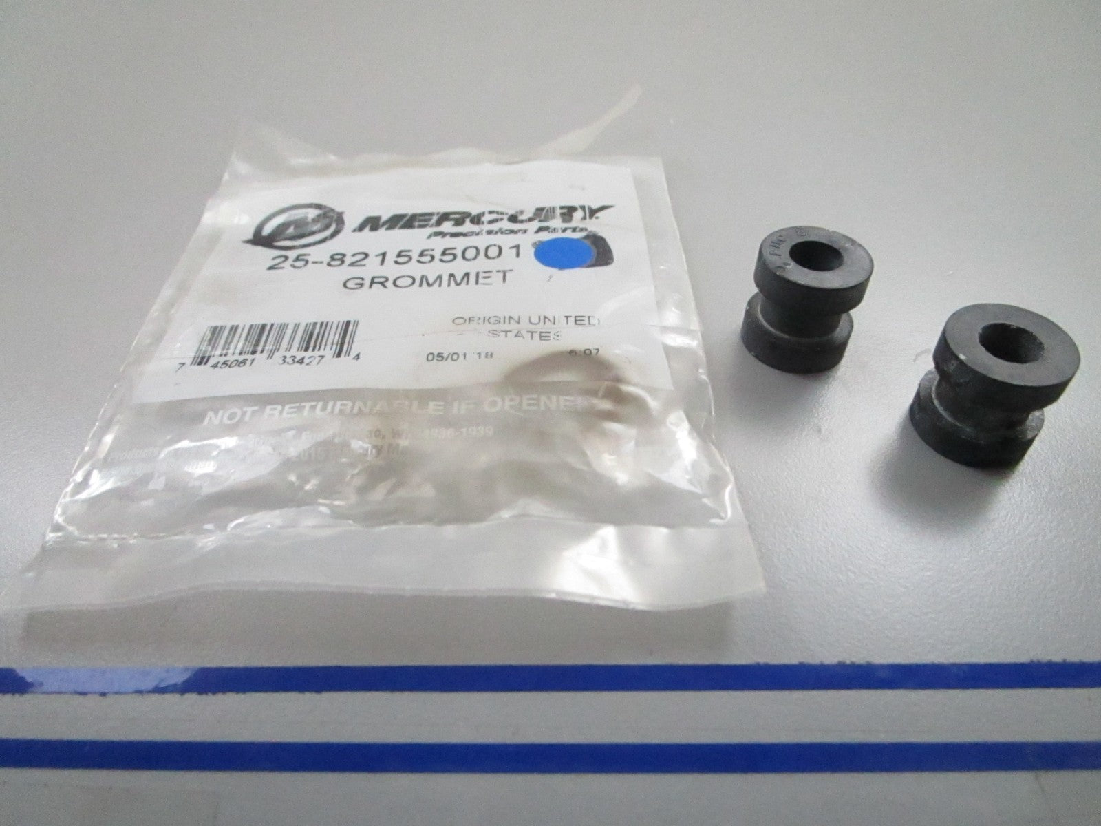 *NEW OEM* (LOT OF 2) 0810 Mercury Quicksilver Grommet 25-821555001