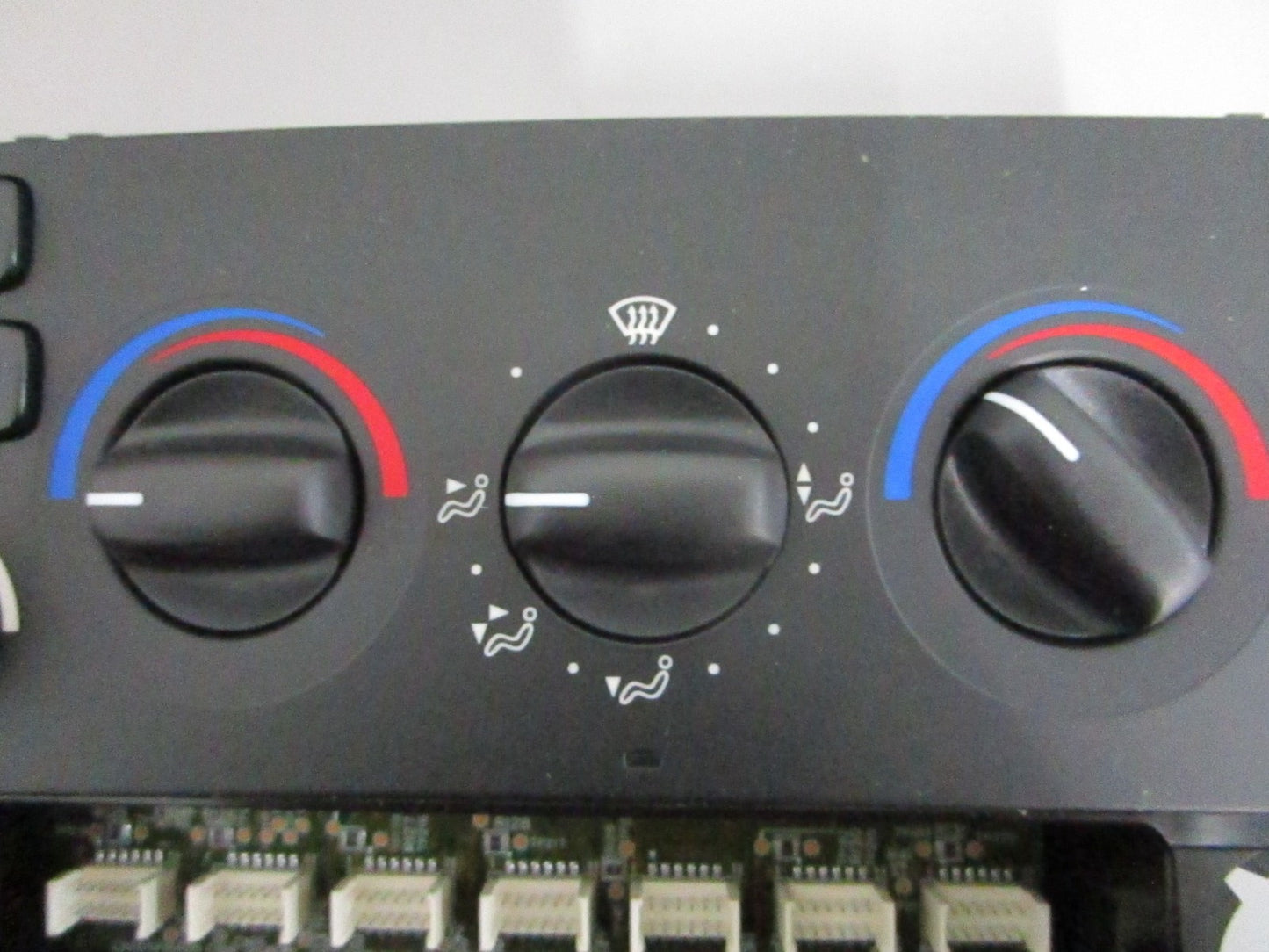 NEW OEM 30746024 Volvo Penta Climate Control Unit 0820
