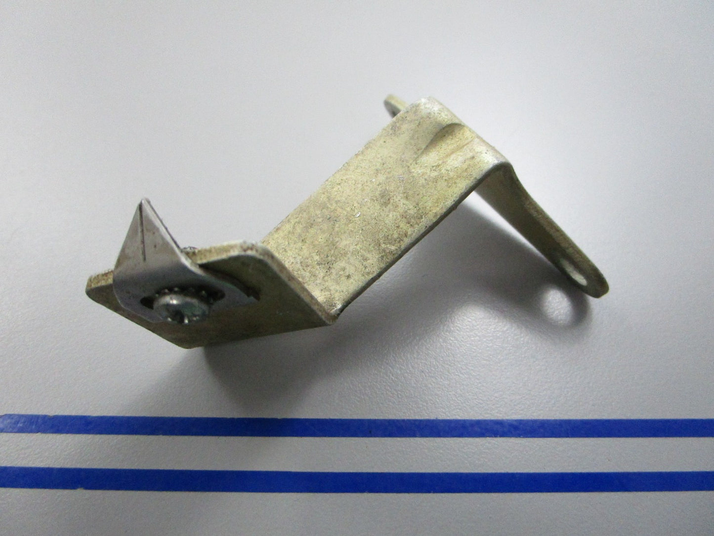 NEW OEM 342496 0342496 OMC Johnson Evinrude Bracket 0810
