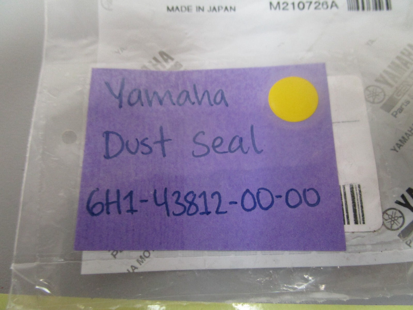 *NEW OEM* 0810 Yamaha Dust Seal 6H1-43812-00-00