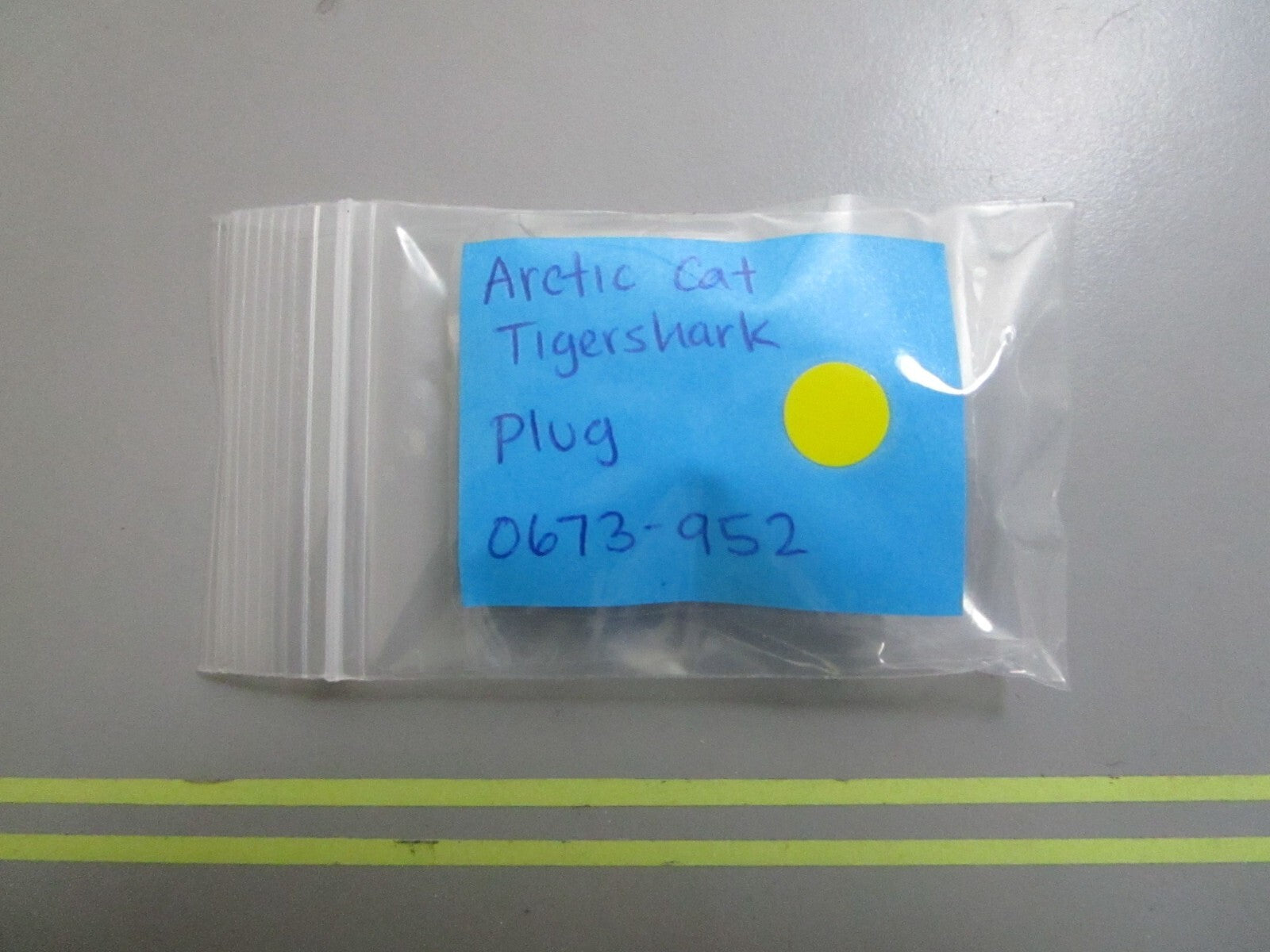 *NEW OEM* (LOT OF 10) 0770 Arctic Cat Tigershark Plug 0673-952