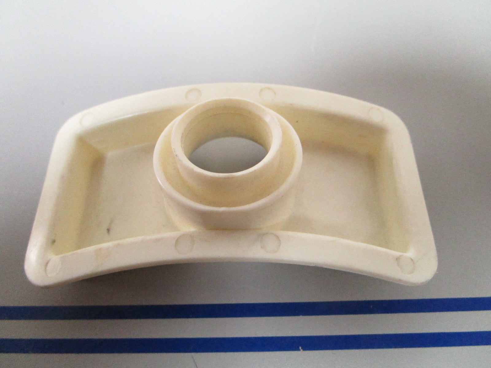 NEW OEM 319714 0319714 OMC Johnson Evinrude Support Plate 0720