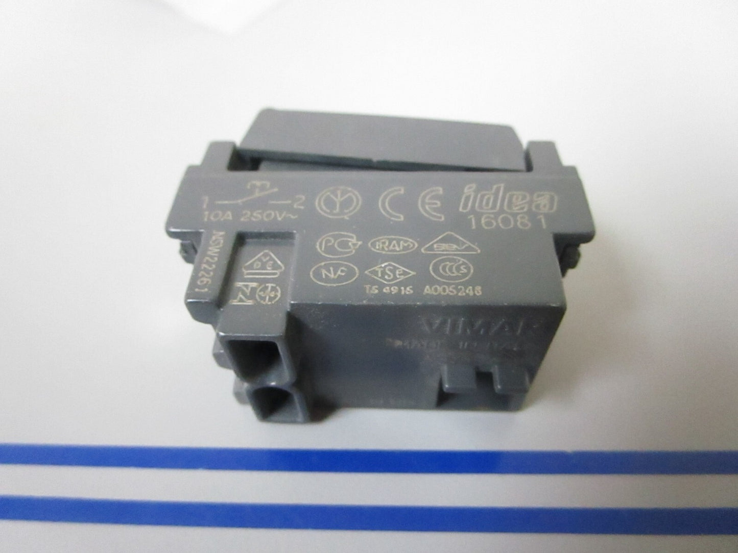 *NEW* 0810 Vimar 10A 250V Switch 16081