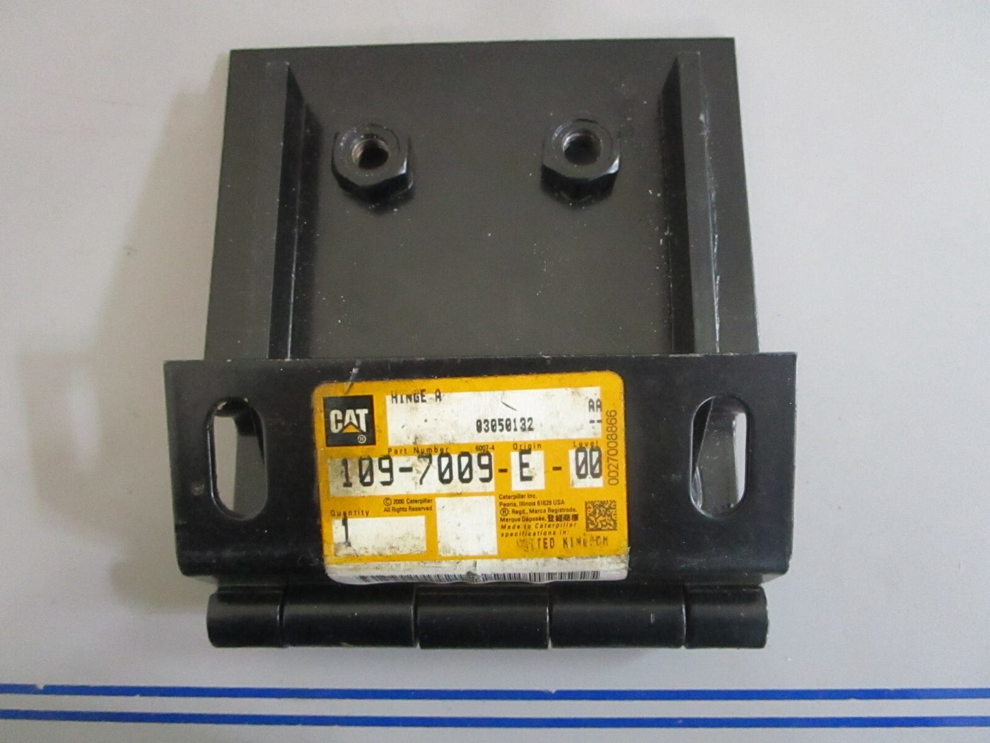 *NEW OEM* 0820 CAT Hinge Assy 109-7009