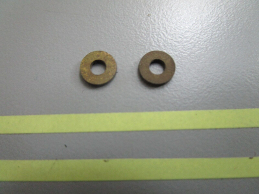 *NEW OEM* (LOT OF 2) 0810 OMC Johnson Evinrude Valve Retainer 307857 0307857