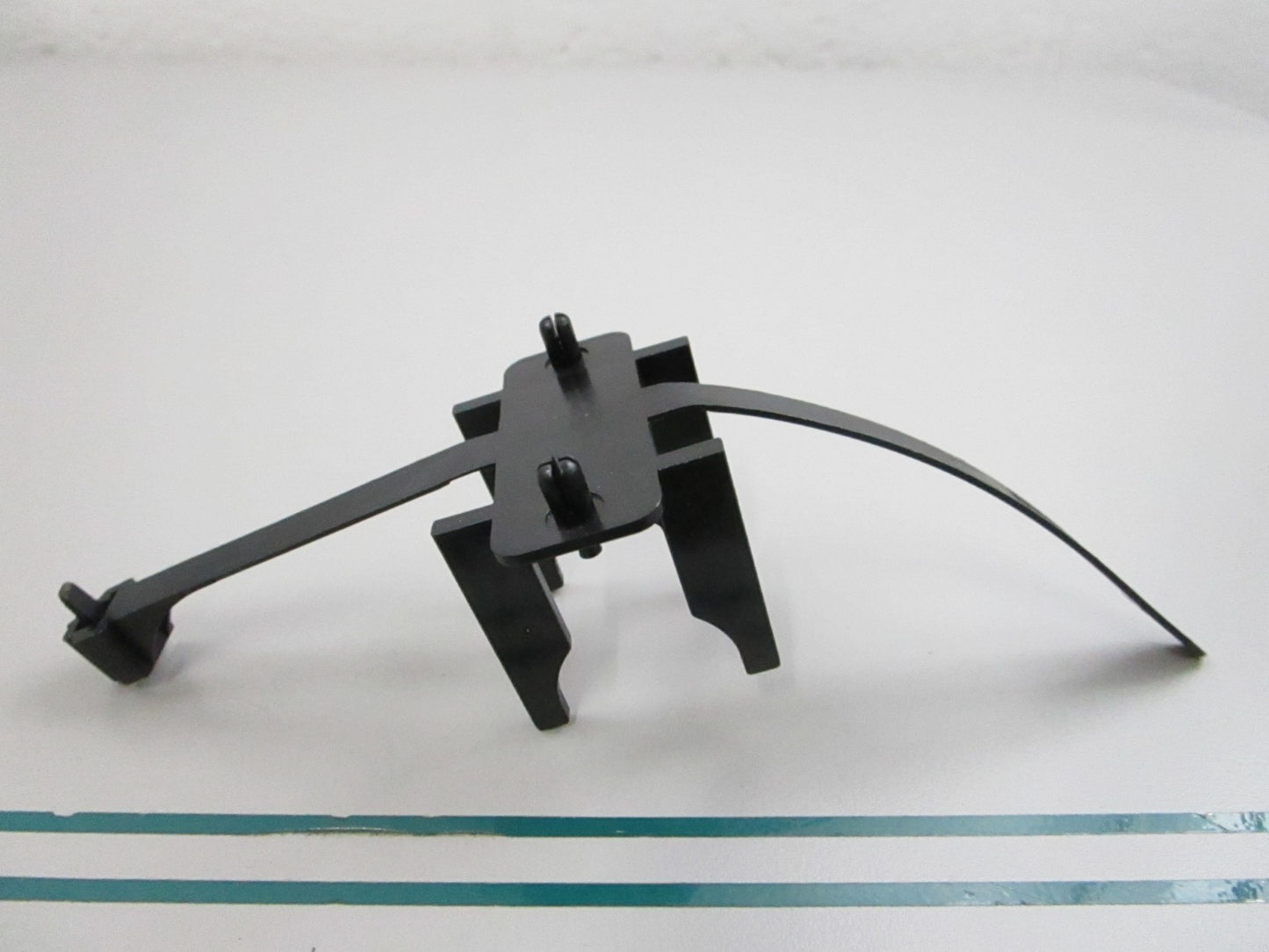 NEW OEM 688-82594-00-00 Yamaha Electrical Clamp 0810