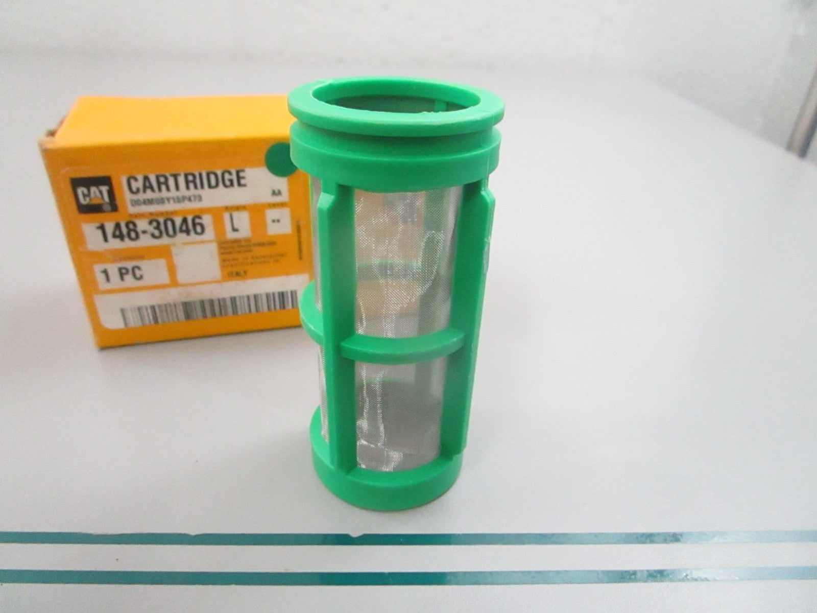 CAT Caterpillar NEW OEM Water Filter Cartridge 148-3046 0810