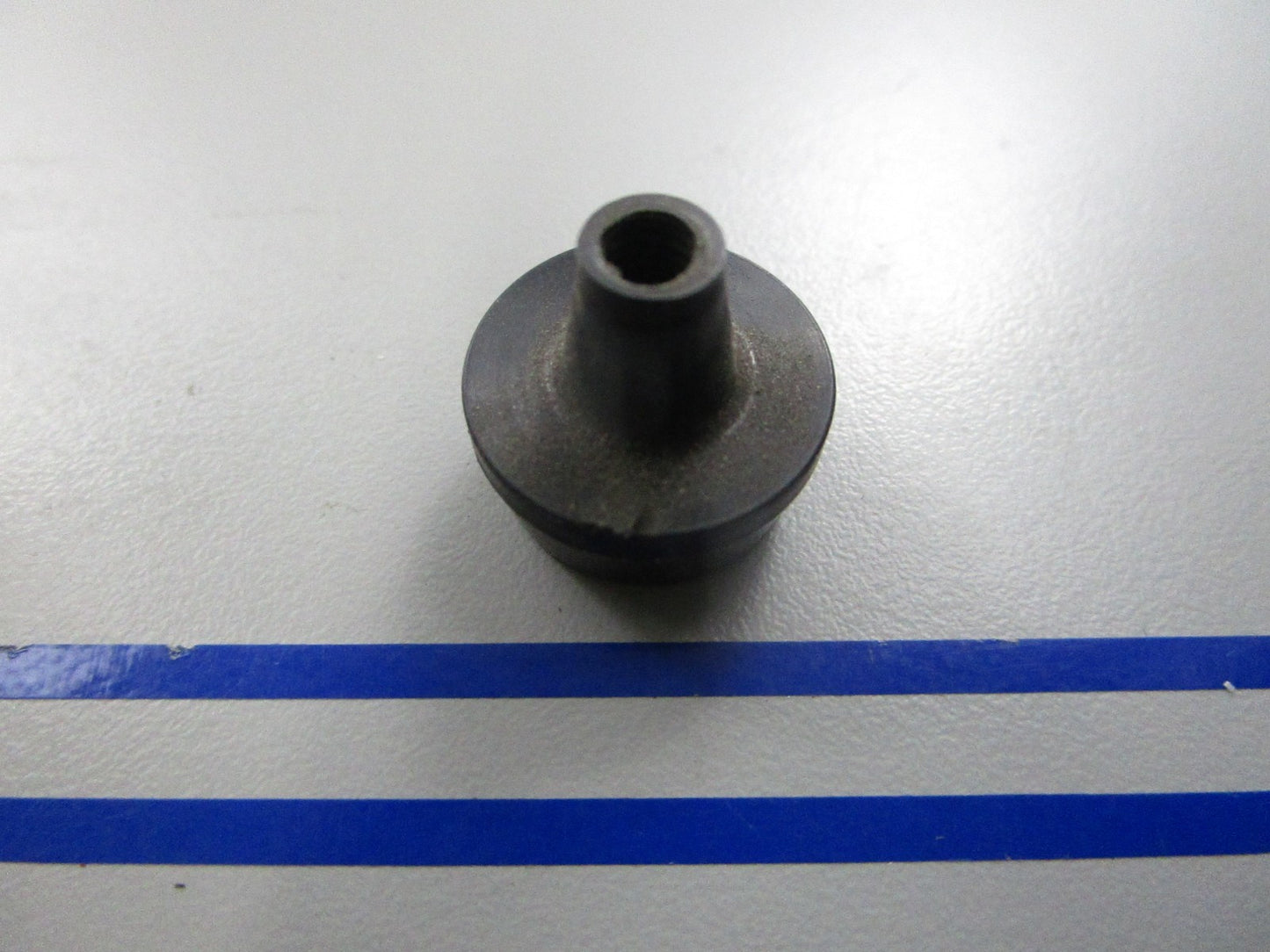 *NEW OEM* 0810 Mercury Quicksilver Button 37602