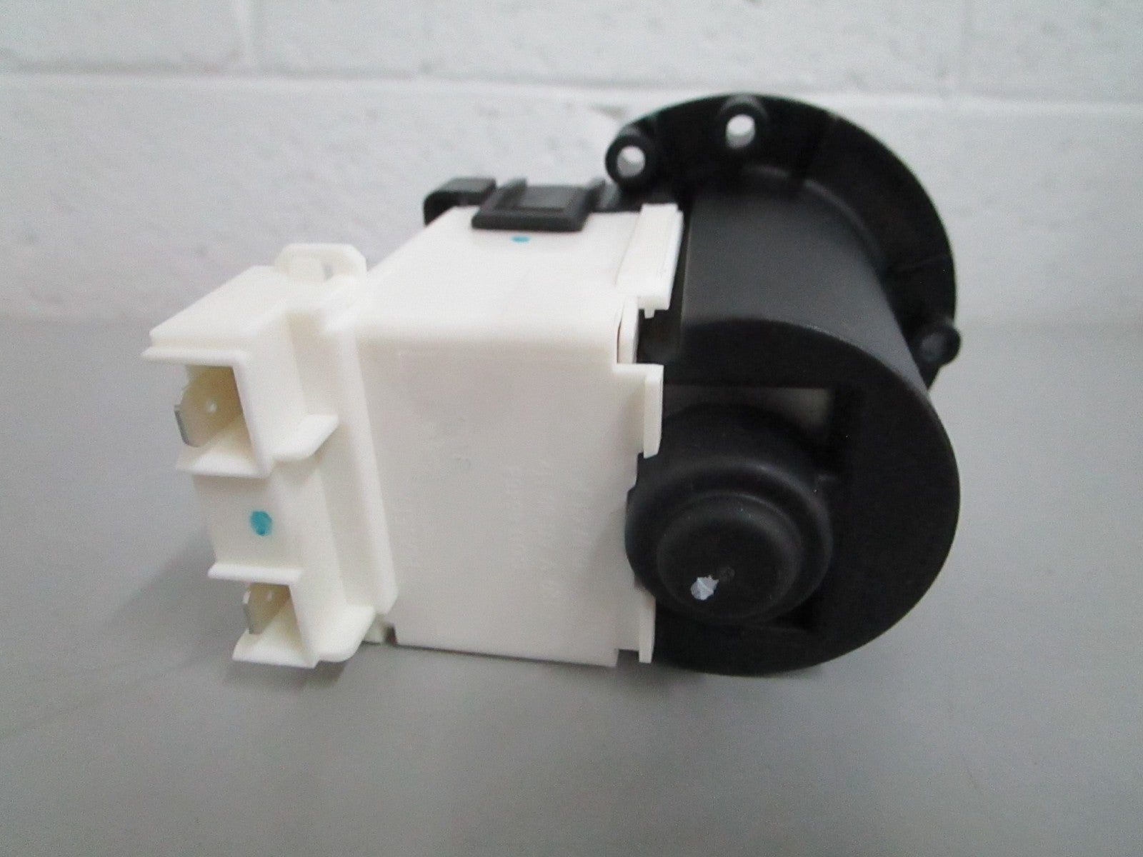 NEW OEM 4681EA2001T LG AC Motor Pump Assy 0820