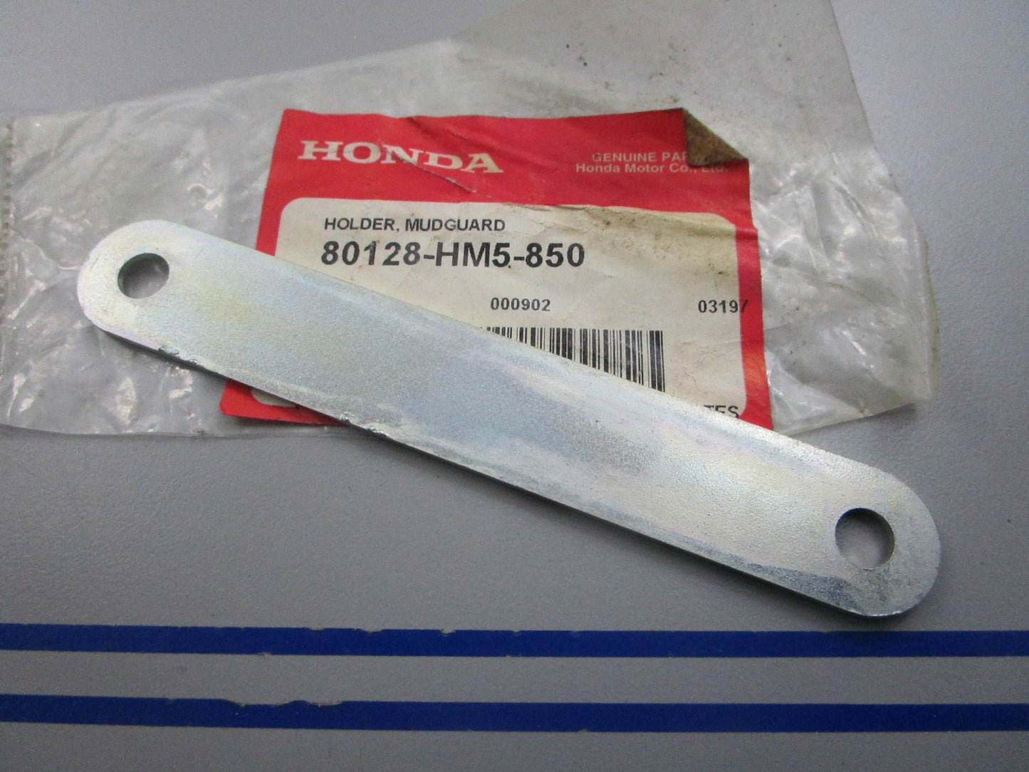 NEW OEM 80128-HM8-850 Honda Splash Guard Holder 0810