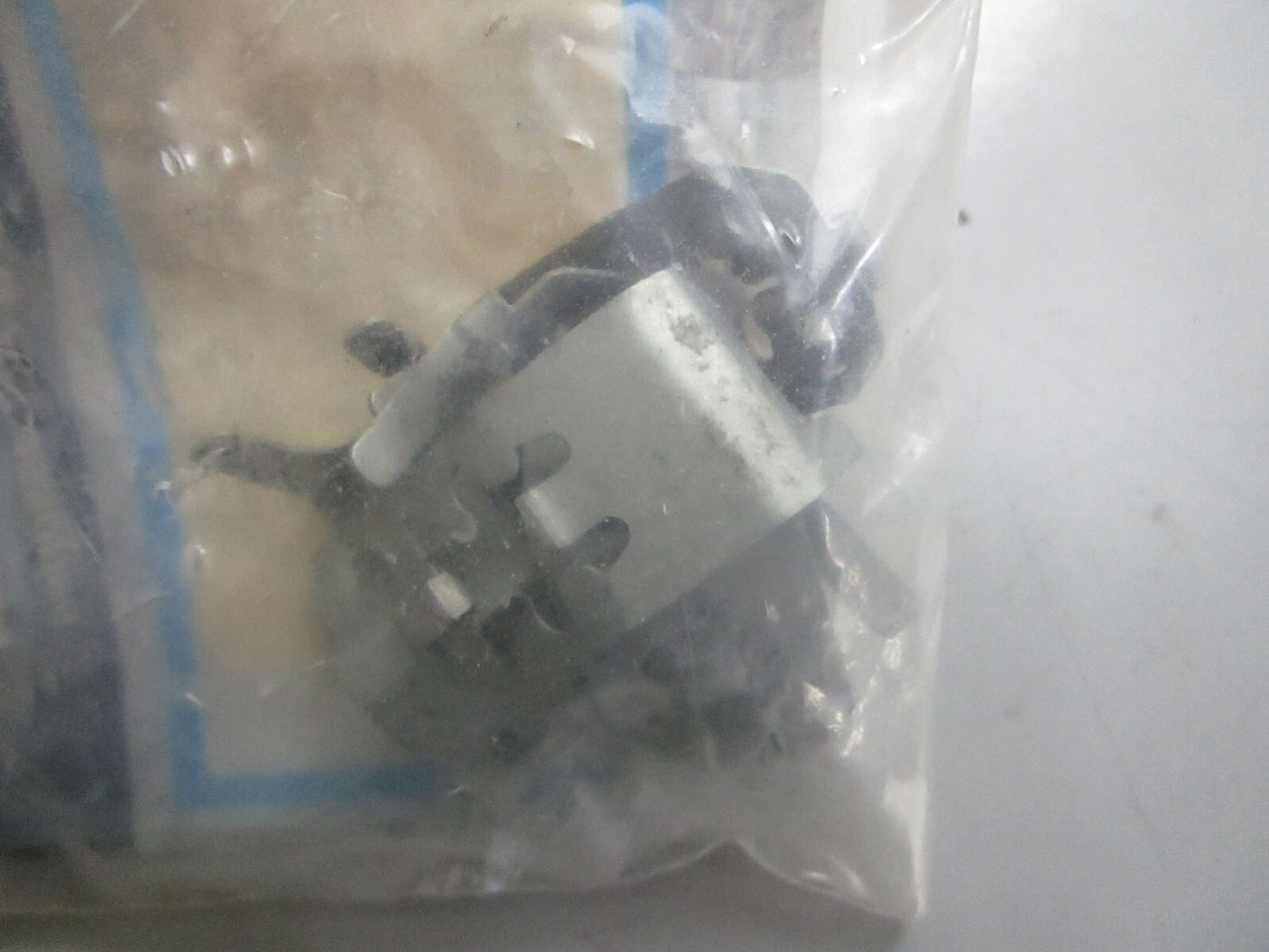 *NEW OEM* 0820 Mercury Quicksilver Injector Clip Kit 54-802634