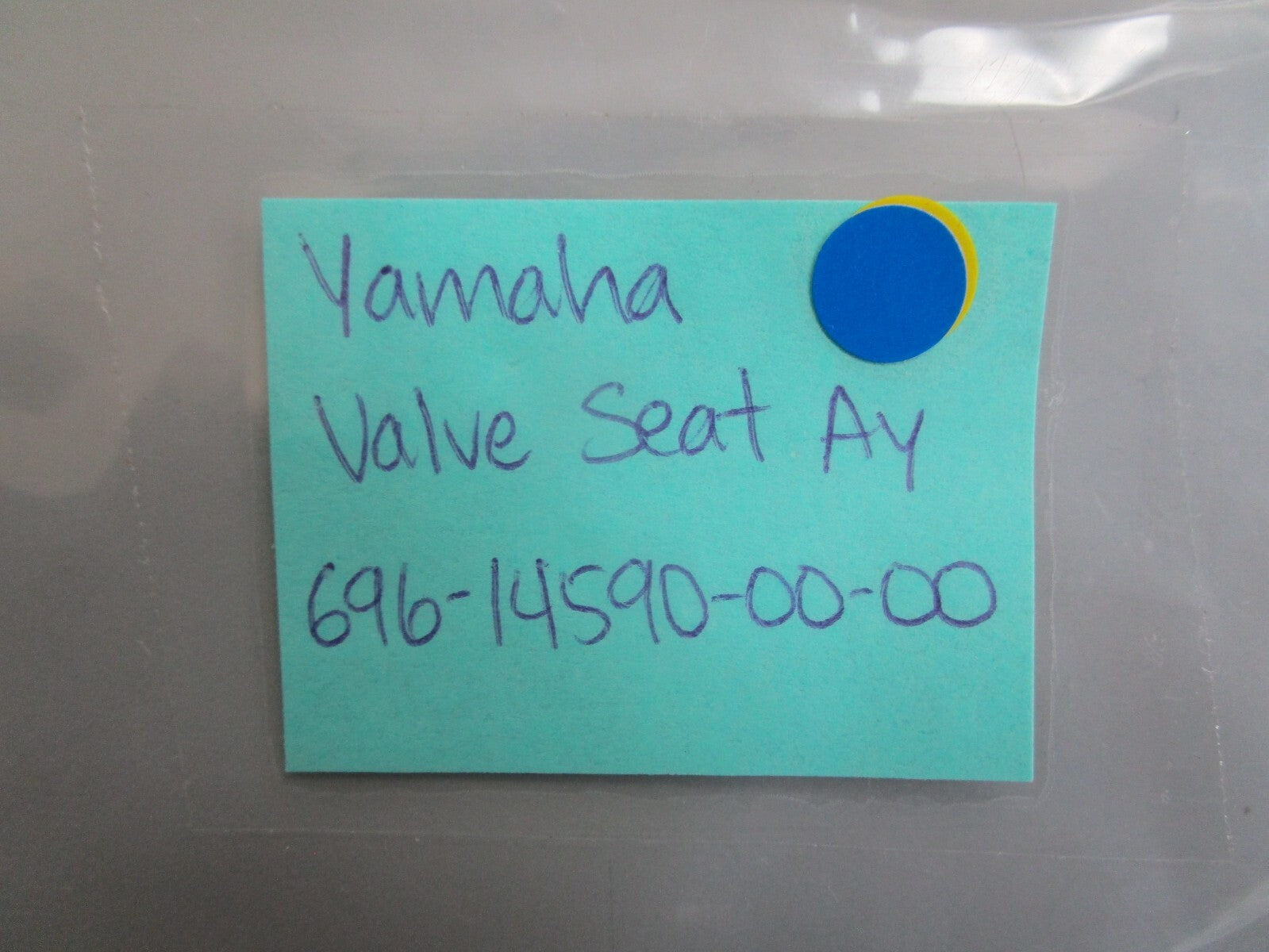 *NEW OEM* 0810 Yamaha Valve Seat Assembly 696-14590-00-00