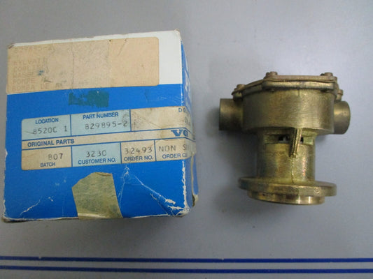 *NEW OEM* 0820 Volvo Penta Cooling Water Pump 829895