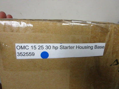 *NEW OEM* 0720 OMC Johnson Evinrude 15 25 30 hp Starter Housing Base 352559