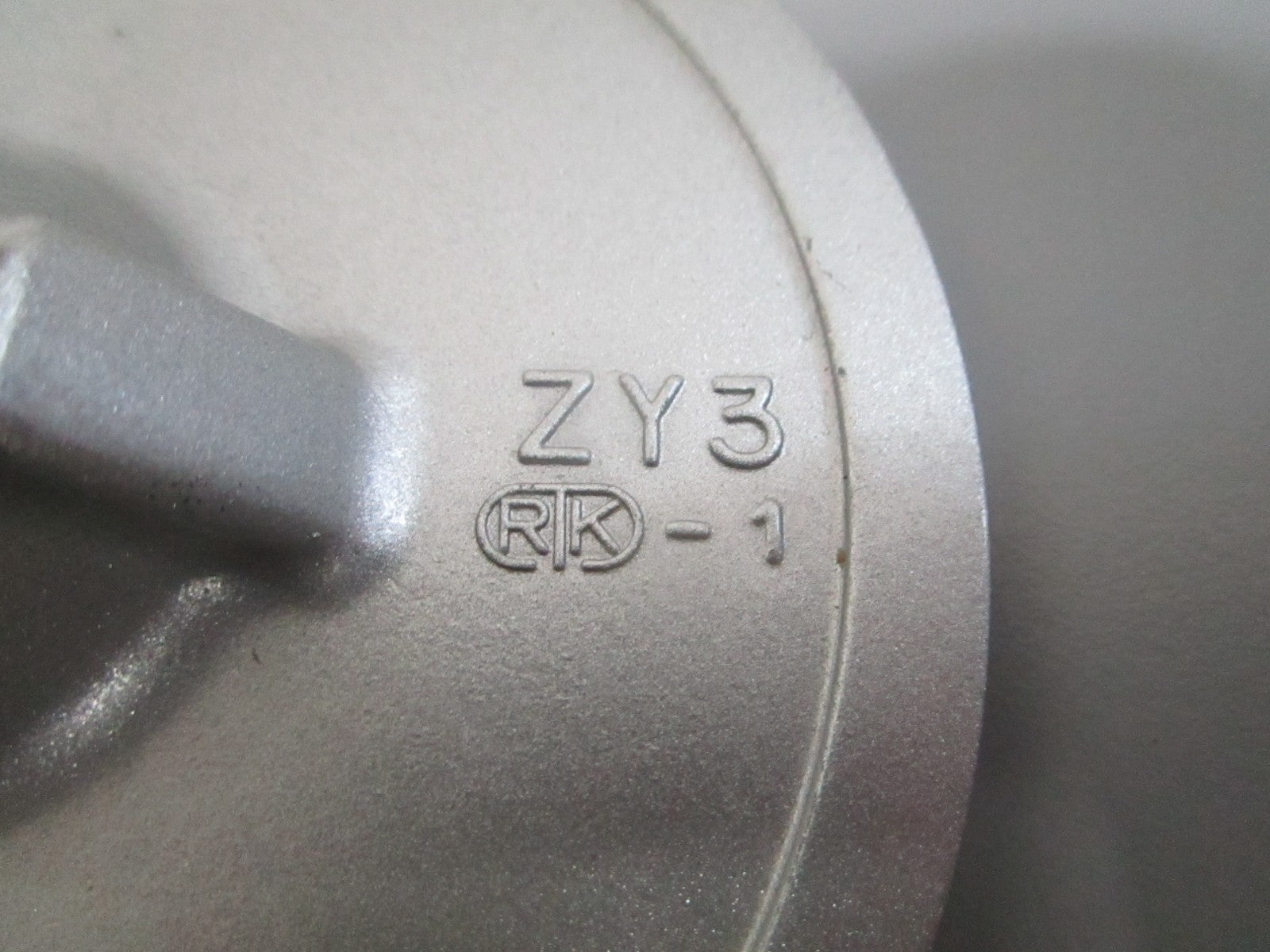 NEW OEM 41107-ZY3-000ZA Honda Anode 0820