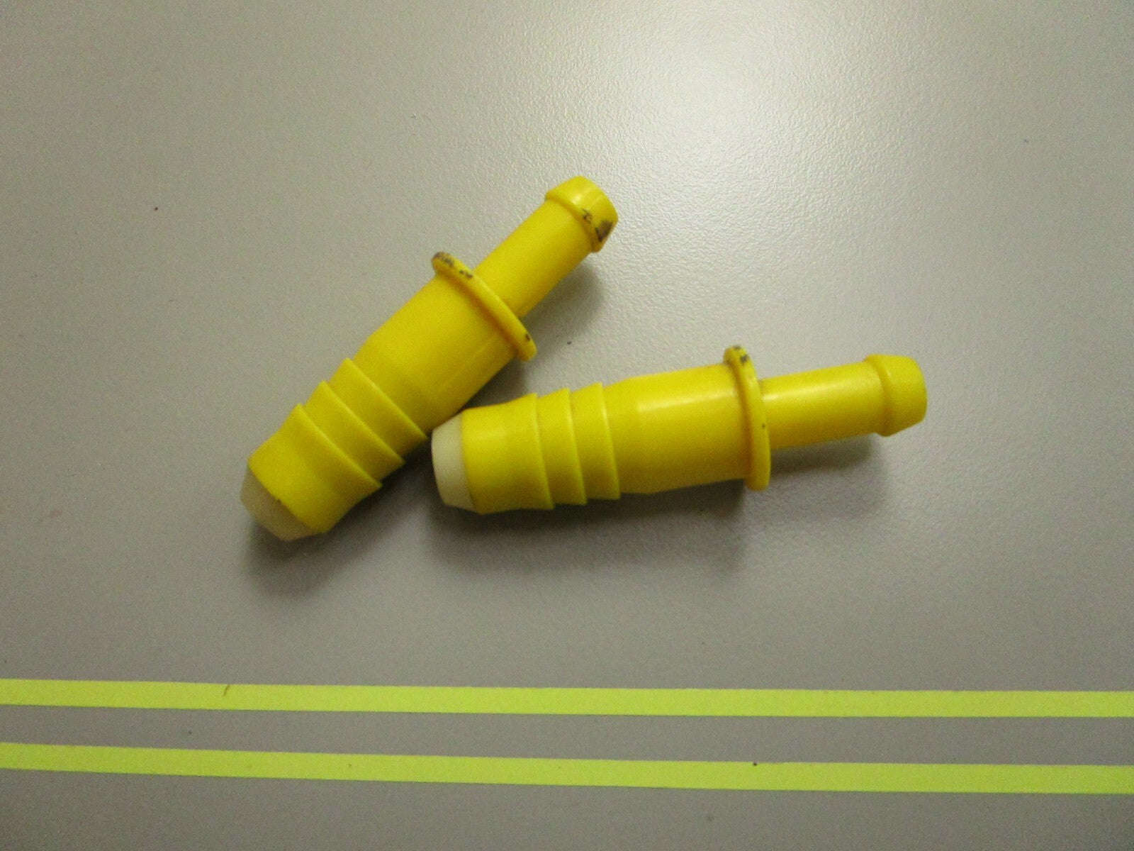 *NEW OEM* (LOT OF 2) 0810 OMC Johnson Evinrude Outlet Valve 383720 0383720