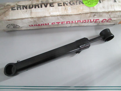 NEW 9B-104-02 SEI Alpha I Sterndrive PORT Trim Cylinder Rep: 98703A3 Merc 0820
