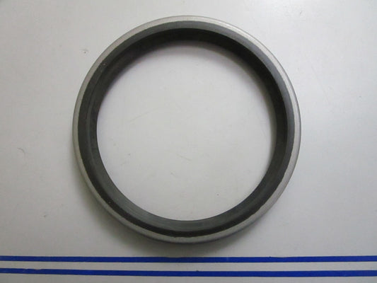 *NEW OEM* 0820 Volvo Penta Sealing Ring 942950