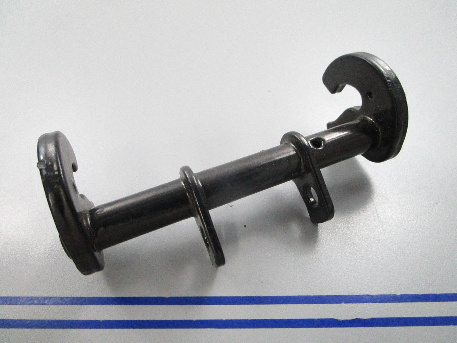 NEW OEM 70690 Mercury Quicksilver Lock Hook Assembly 0810