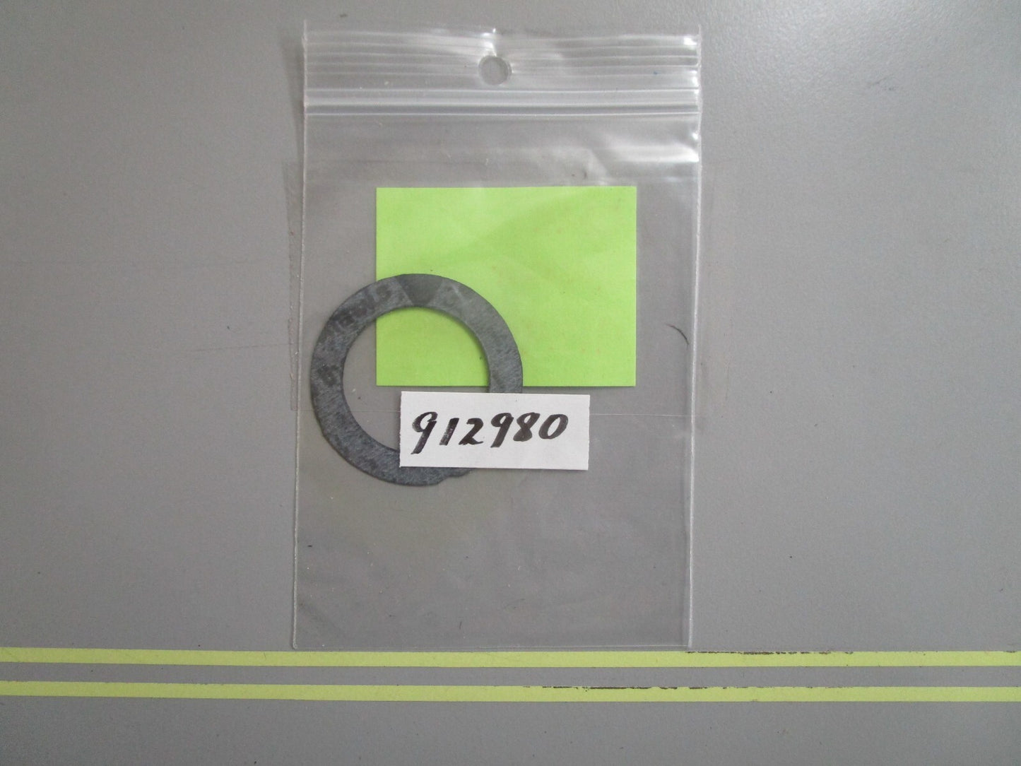 *NEW OEM* 0810 OMC Johnson Evinrude Gasket 912980 0912980