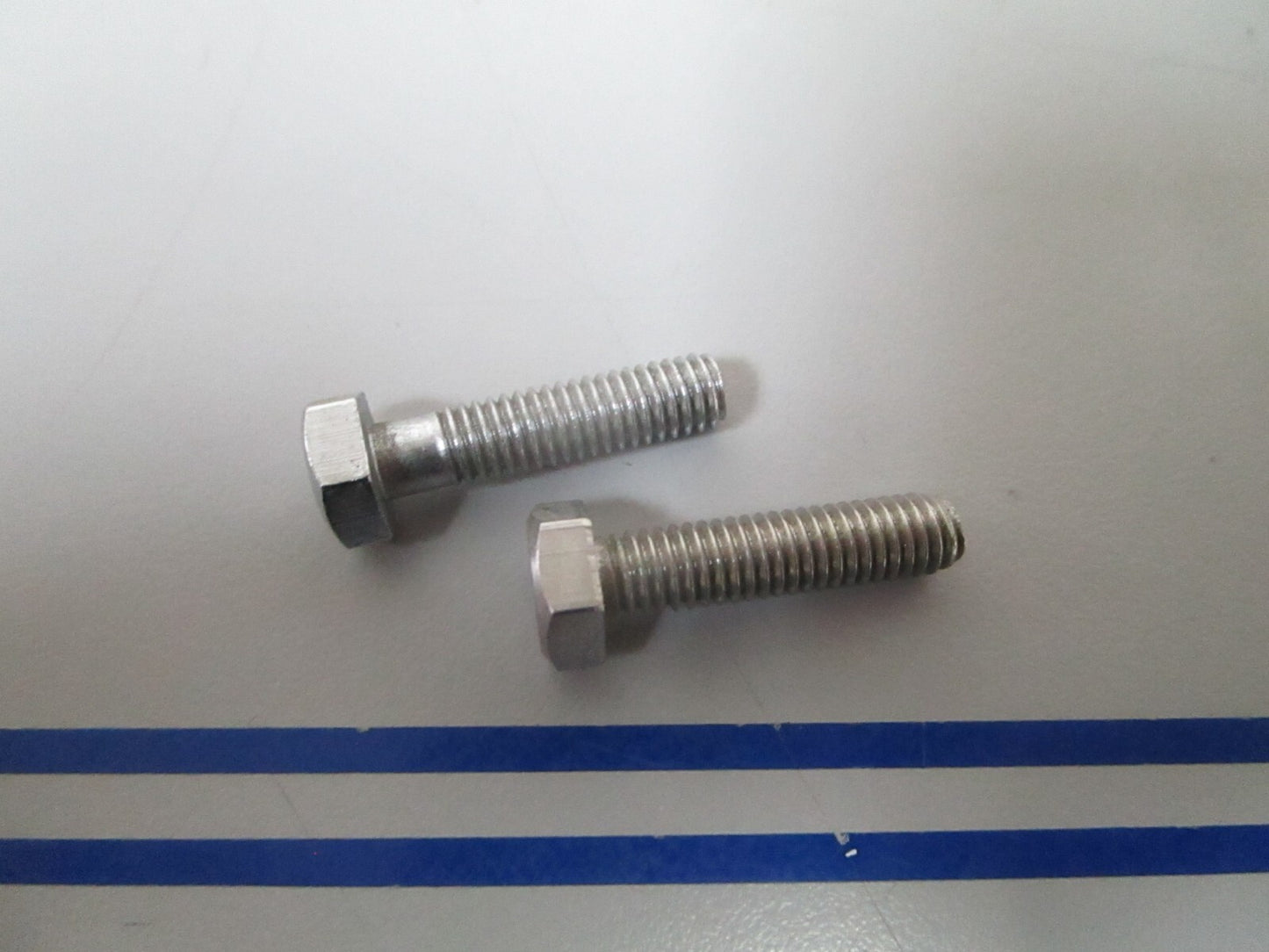 *NEW OEM* (LOT OF 2) 0810 Mercury Quicksilver Screw 10-82405M