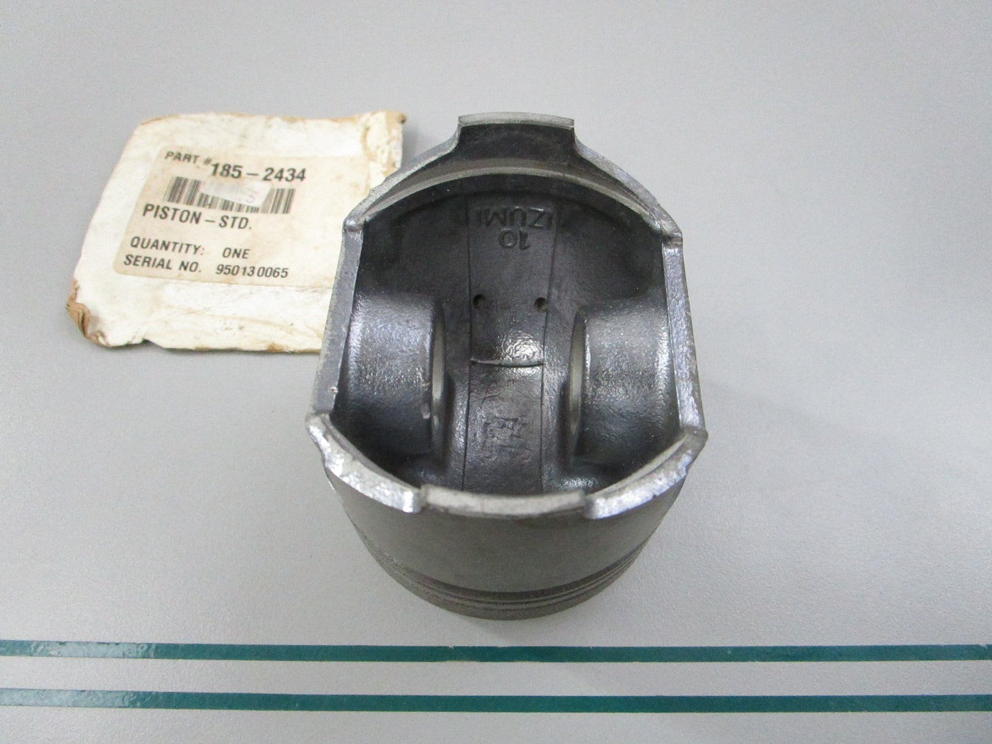 NEW OEM 185-2434 Onan Piston 0810