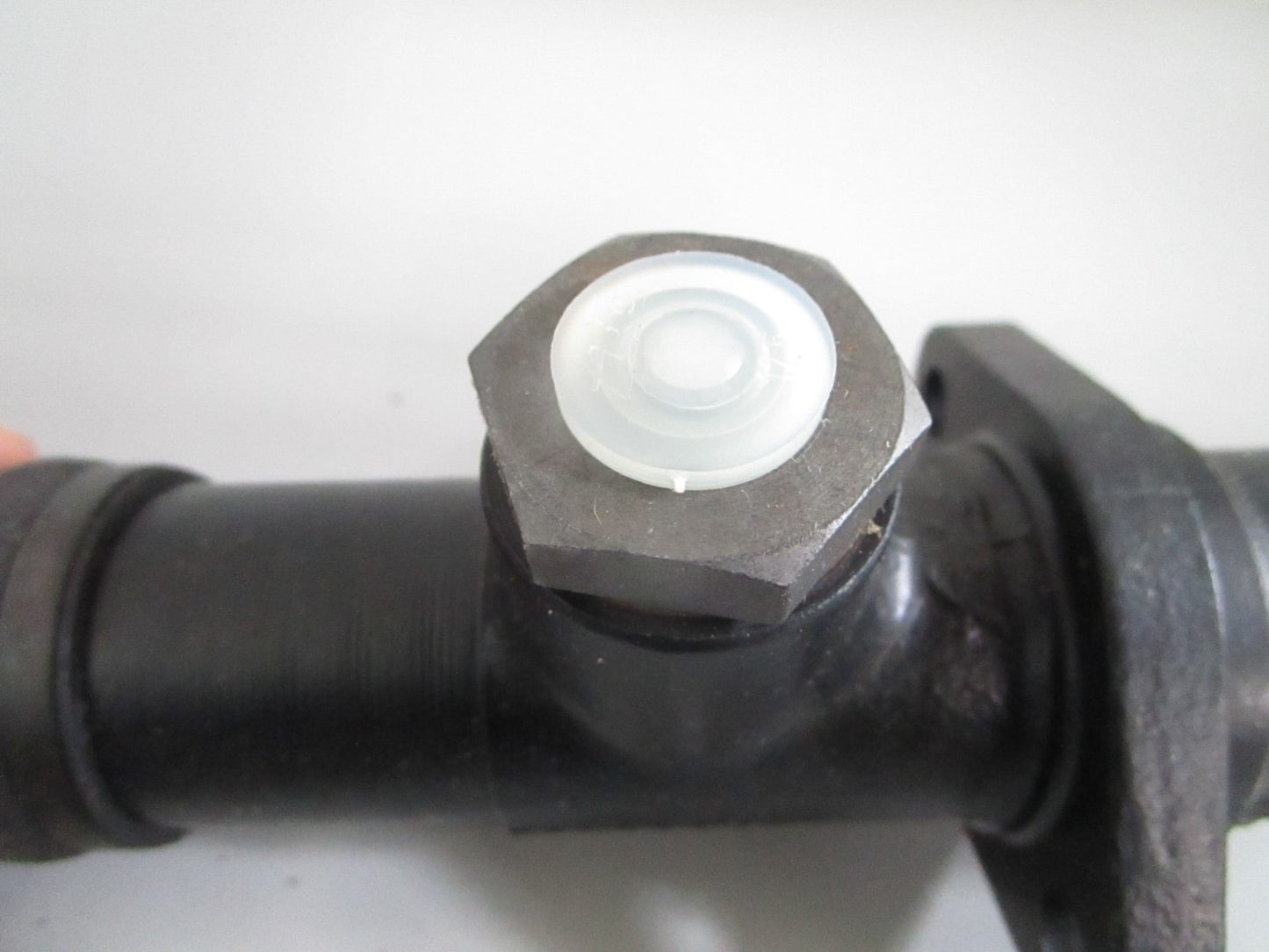 NEW OEM 0004307201 Mercedes-Benz ATE Brake Master Cylinder 0820