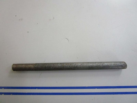 *NEW* 0770 John Deere Stud H84096