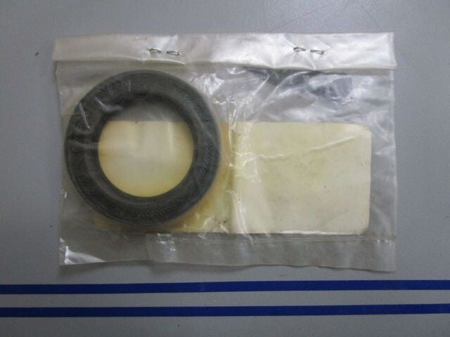 *NEW OEM* 0770 Yamaha Oil Seal 93101-30M17-00