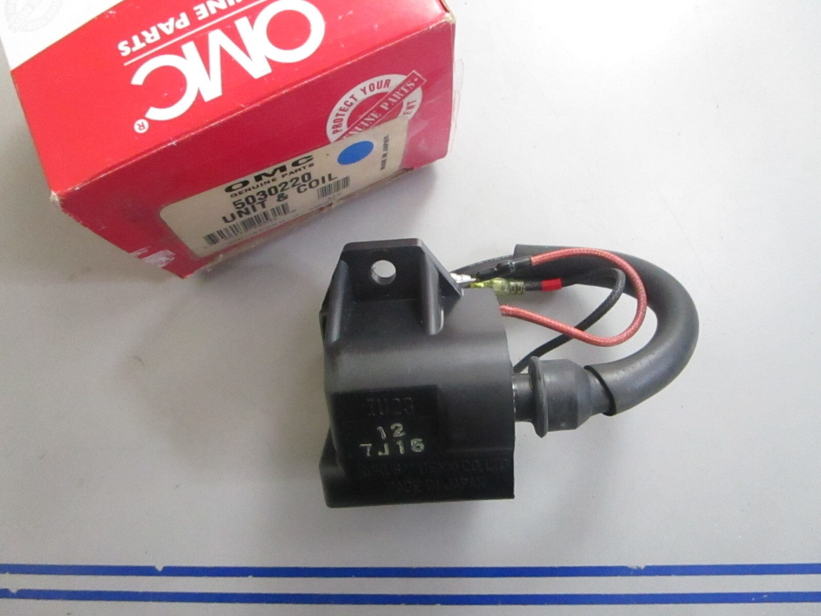 *NEW OEM* 0810 OMC Johnson Evinrude Unit & Coil 5030220