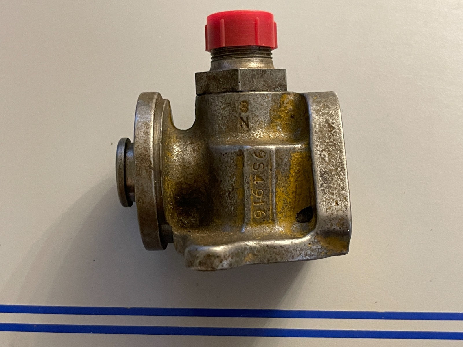 NEW OEM 9S-4916 CAT Caterpillar Valve 0720