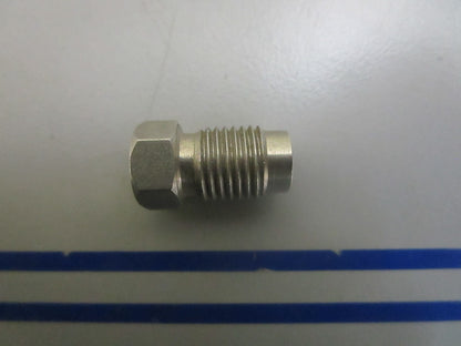 *NEW OEM* 0820 Volvo Penta Plug 852879