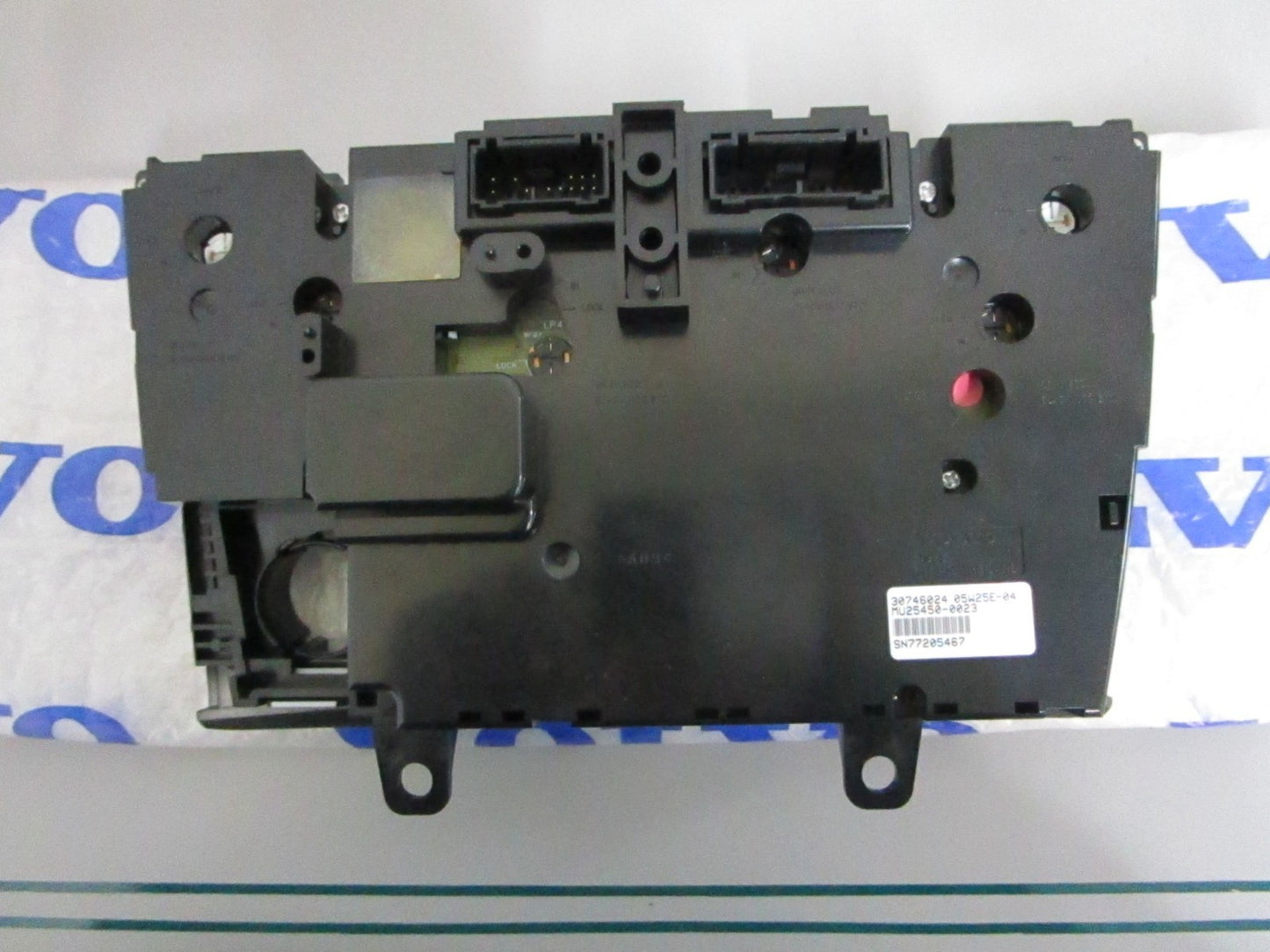 NEW OEM 30746024 Volvo Penta Climate Control Unit 0820