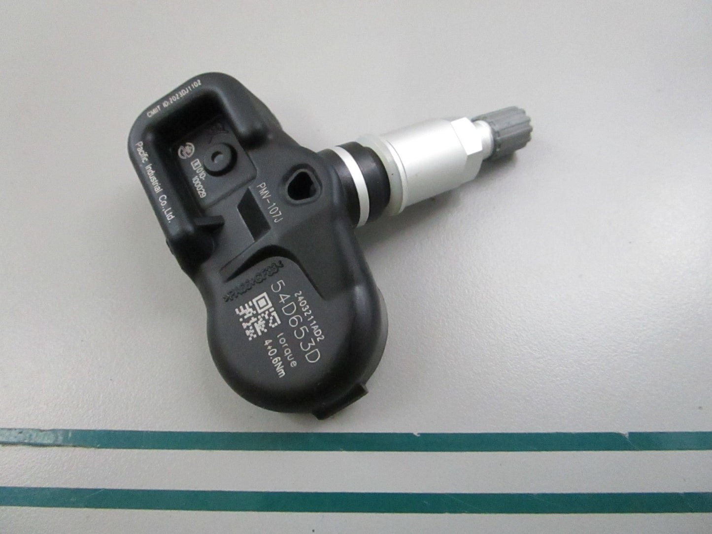 NEW OEM 42607-33021 Toyota Tire Valve Sub-Assembly 0810