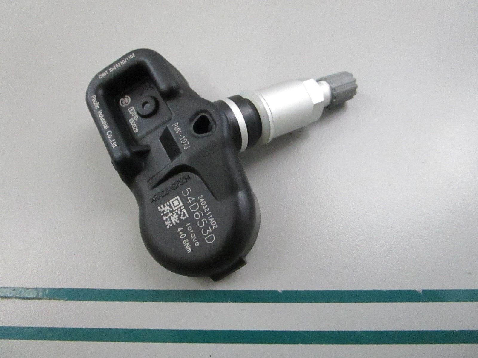 NEW OEM 42607-33021 Toyota Tire Valve Sub-Assembly 0810