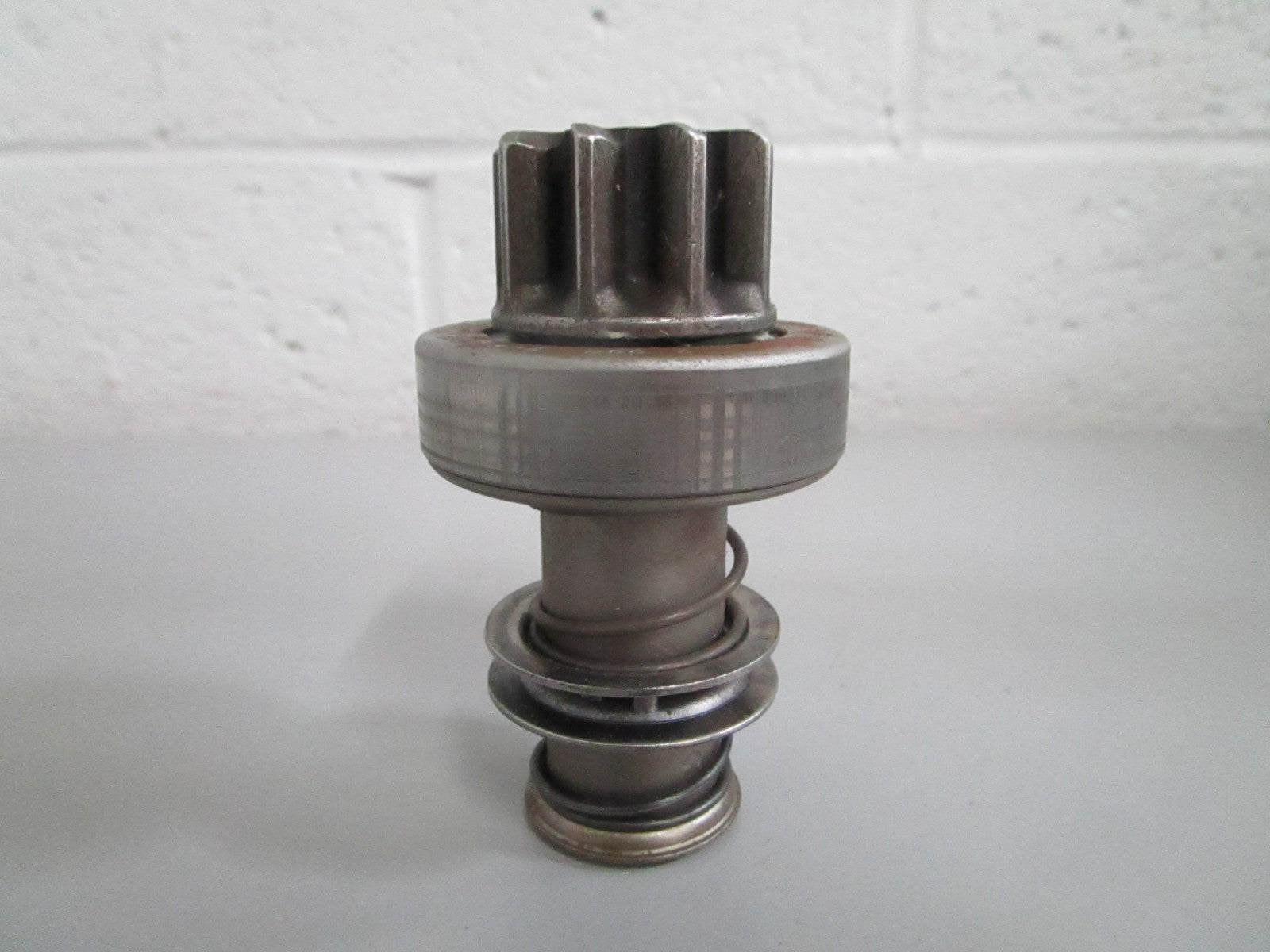 NEW OEM 2006209915 Bosch Starter Drive 0820