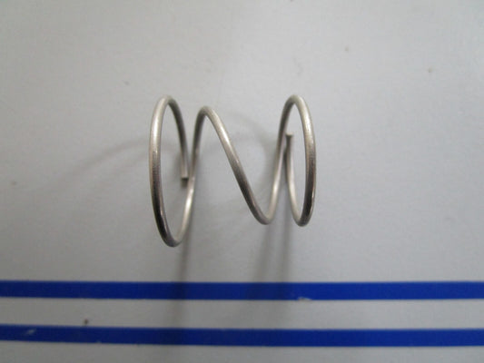 *NEW OEM* 0820 OMC Johnson Evinrude Pressure Relief Spring 446438 0446438
